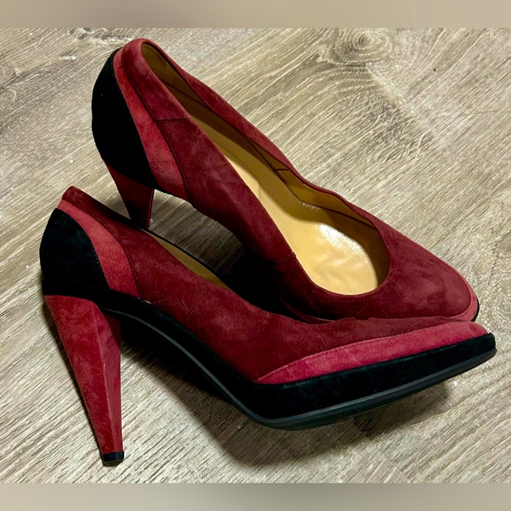 HOBBS Maroon Suede Heels Size 39